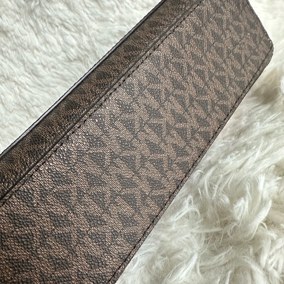 Michael Kors Lita Brown and Pink Crossbody Bag - Picture 7 of 13